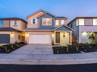 3008 N Martin St, Visalia, CA 93291