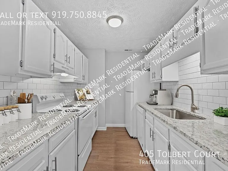 405 Tolbert Ct #F — Photo 4