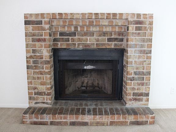 5th image of 1704 Bundrant Dr APT D