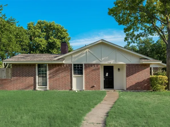 710 Waynelee Dr, Lancaster, TX 75146