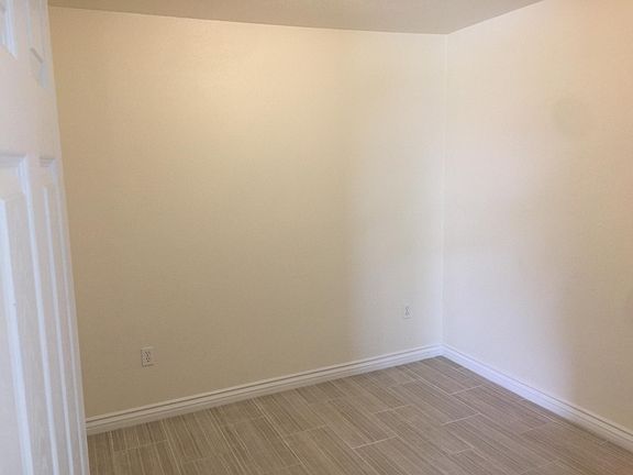 5th image of 8221 Sewell Ave