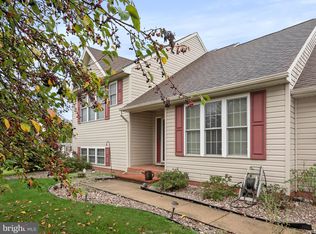 11836 Waxwing Dr, Greencastle, PA 17225