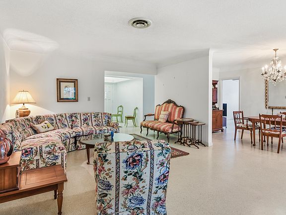 5th image of 91 SW 11th Avenue