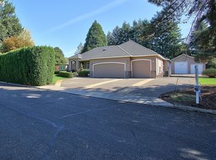 25088 NE Prairie View Dr, Aurora, OR 97002