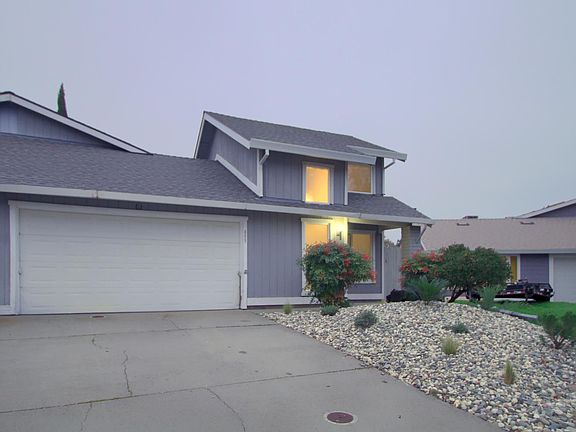 3rd image of 5922 Garwood Ct