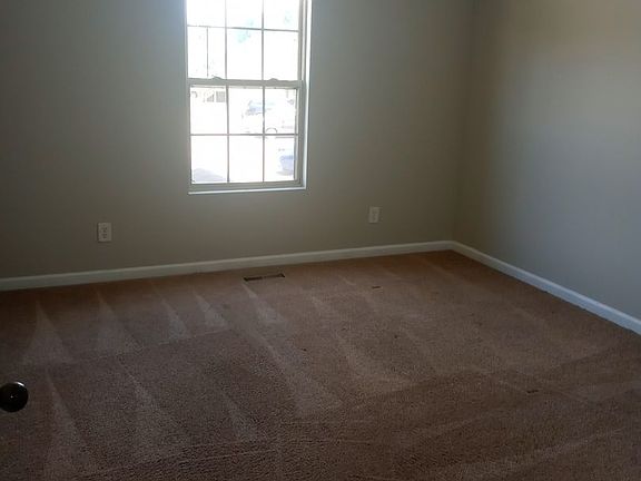 5th image of 1732 Thistlewood Dr Unit D
