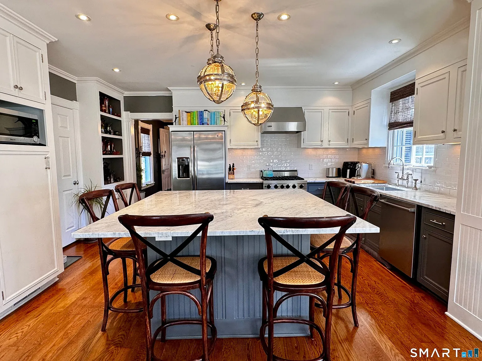 3 bed, 2.5 bath, 2579 sqft, $15,000 — Photo 2