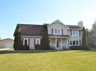 6107 184th Ave, Bristol, WI 53104