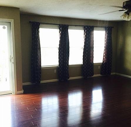 2nd image of 106 Odinwood Ct