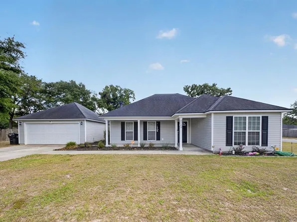 4489 Quarterman Estates Dr, Valdosta, GA 31601