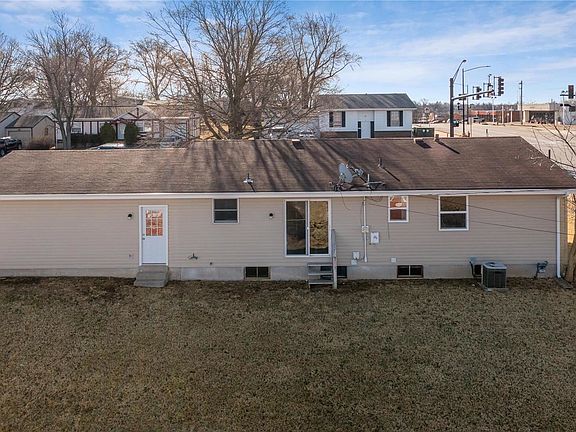 5th image of 633 S Duchesne Dr