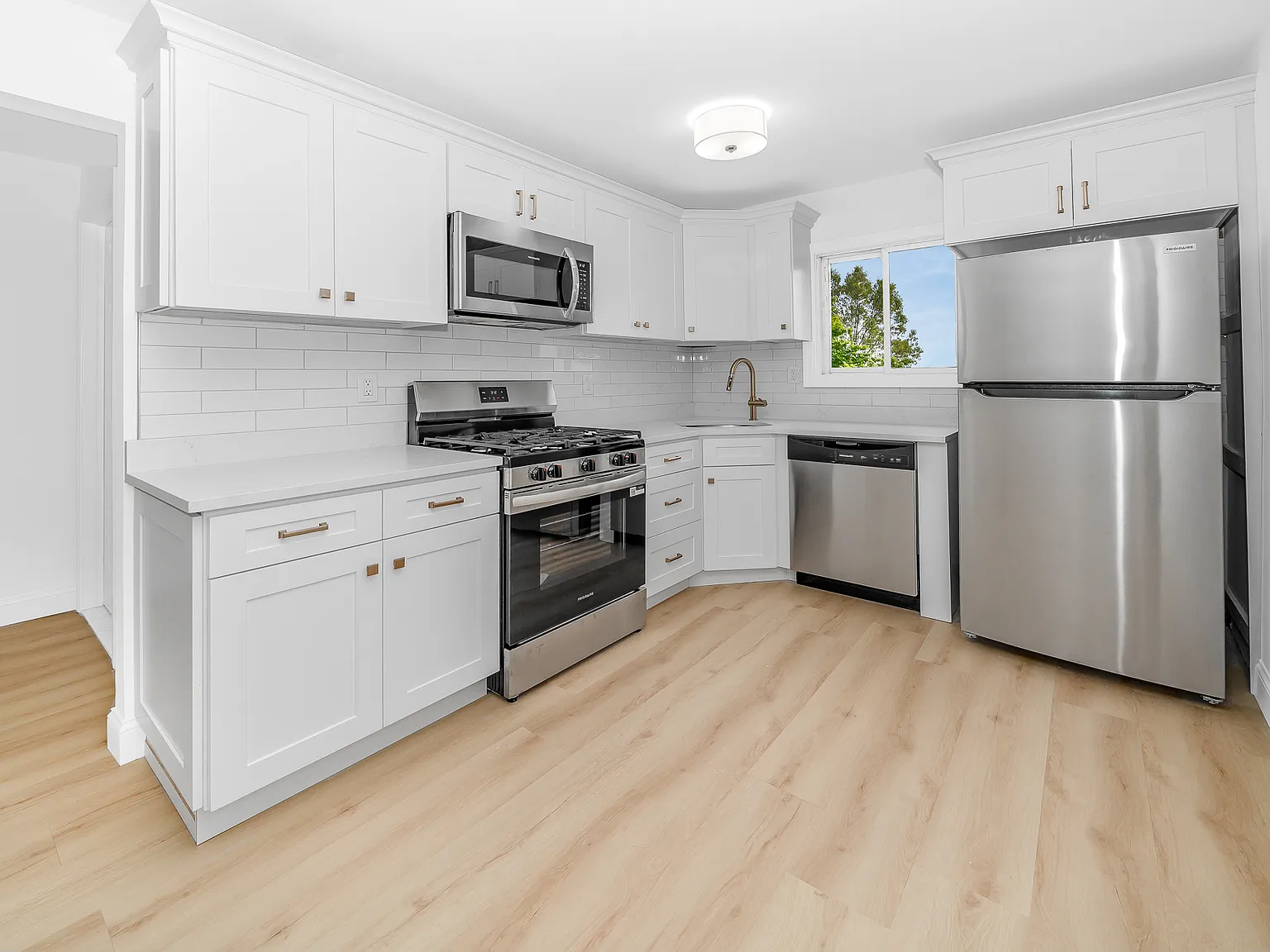 2 bed, 1200 sqft, $3,150 — Photo 1