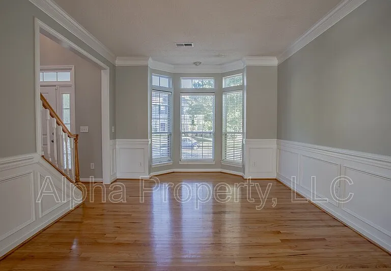 120 Windsong Dr — Photo 7