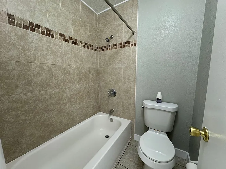 1357 Sophie Blvd — Photo 11