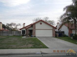 8401 Hillyer Way, Bakersfield, CA 93311