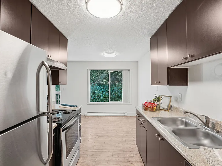 1820 NE 104th Ave #1 — Photo 5