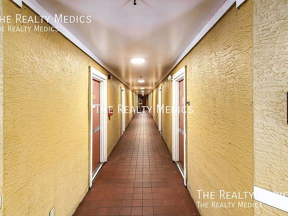 2nd image of 6324 Parc Corniche Dr #1105
