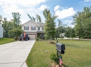 7401 Edgefield Ct, Matthews, NC 28104