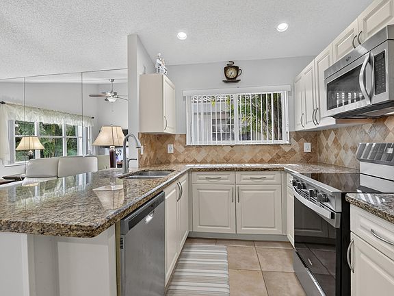 3rd image of 11135 AUTORO Court