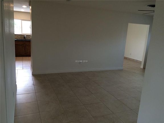 4th image of 4704 Aladdin Ln #0