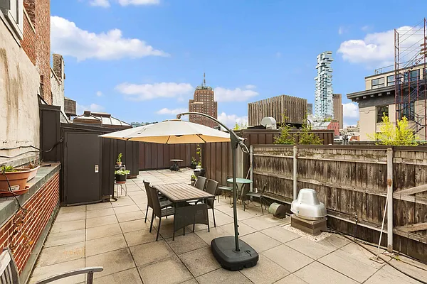 Sold by Douglas Elliman | media 7