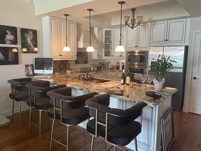 1st image of 314 Bay Colony Dr N #314