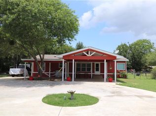396 Burdette Wells Rd, Lockhart, TX 78644