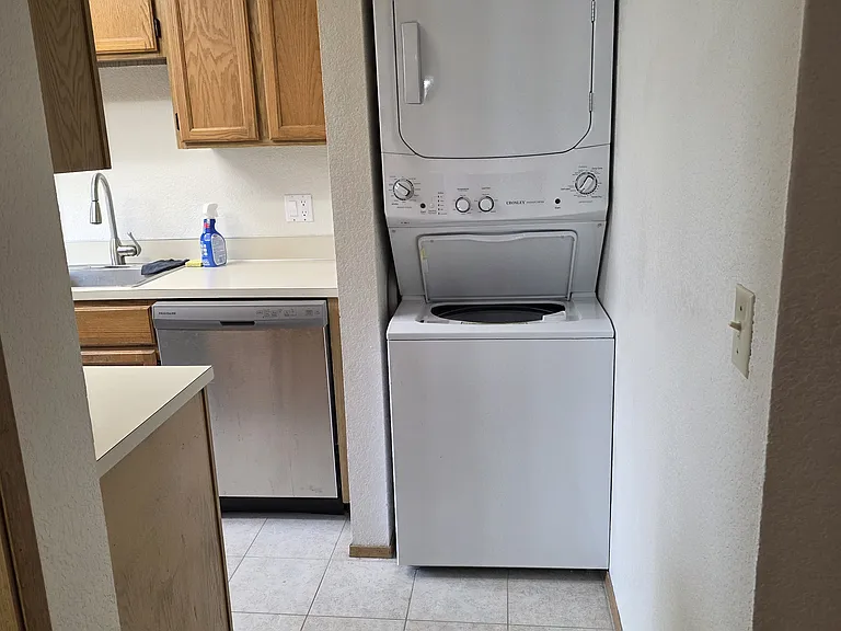929 N 98th St #24 — Photo 10
