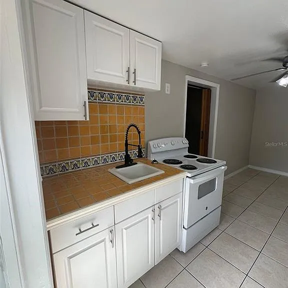 3407 N Avenida Republica De Cuba #A — Photo 4