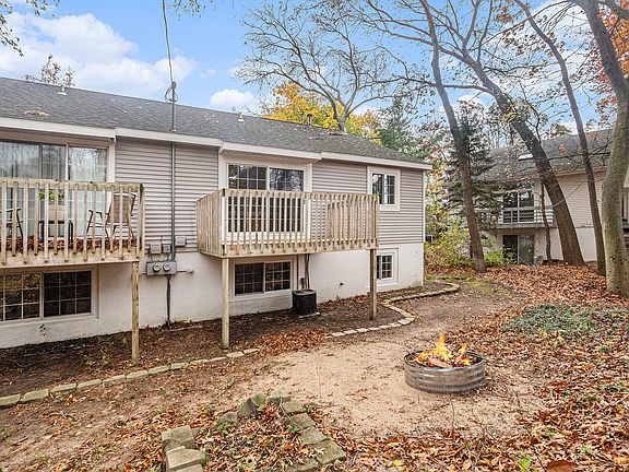 Duplex Rear showing decks