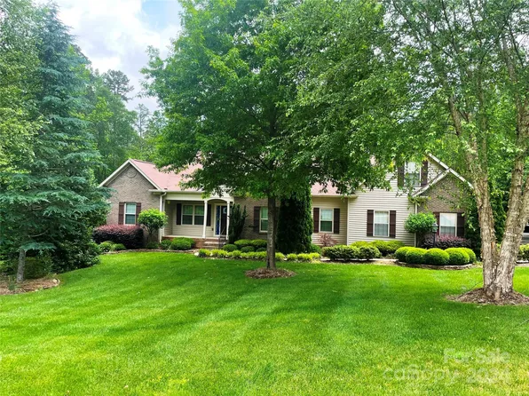 124 Richards Landing Dr, Rock Hill, SC 29730