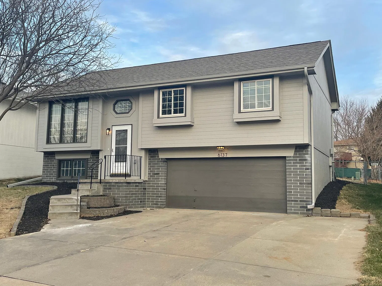 3 bed, 1377 sqft, $2,250 — Photo 1