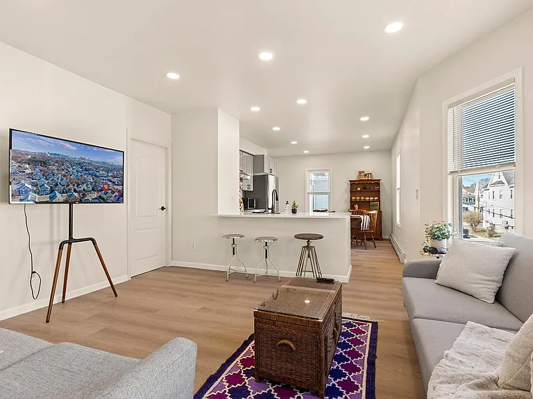 101 Judson St #2 — Photo 6