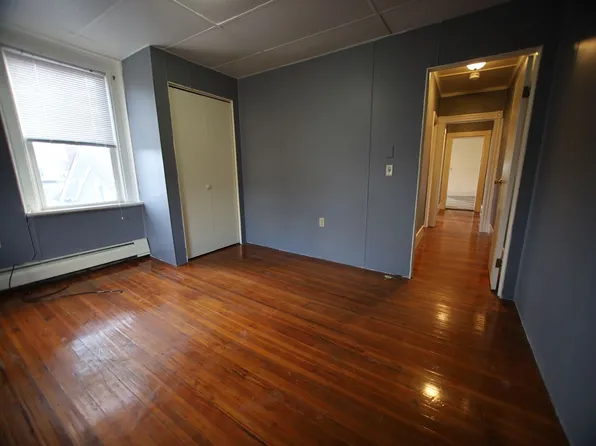 154 Summer Street, 154 Summer St #5, Pittsfield, MA 01201