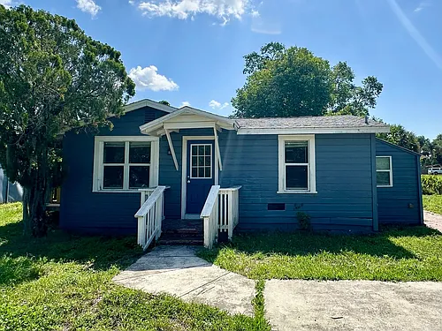 902 Canal Dr Photo 1