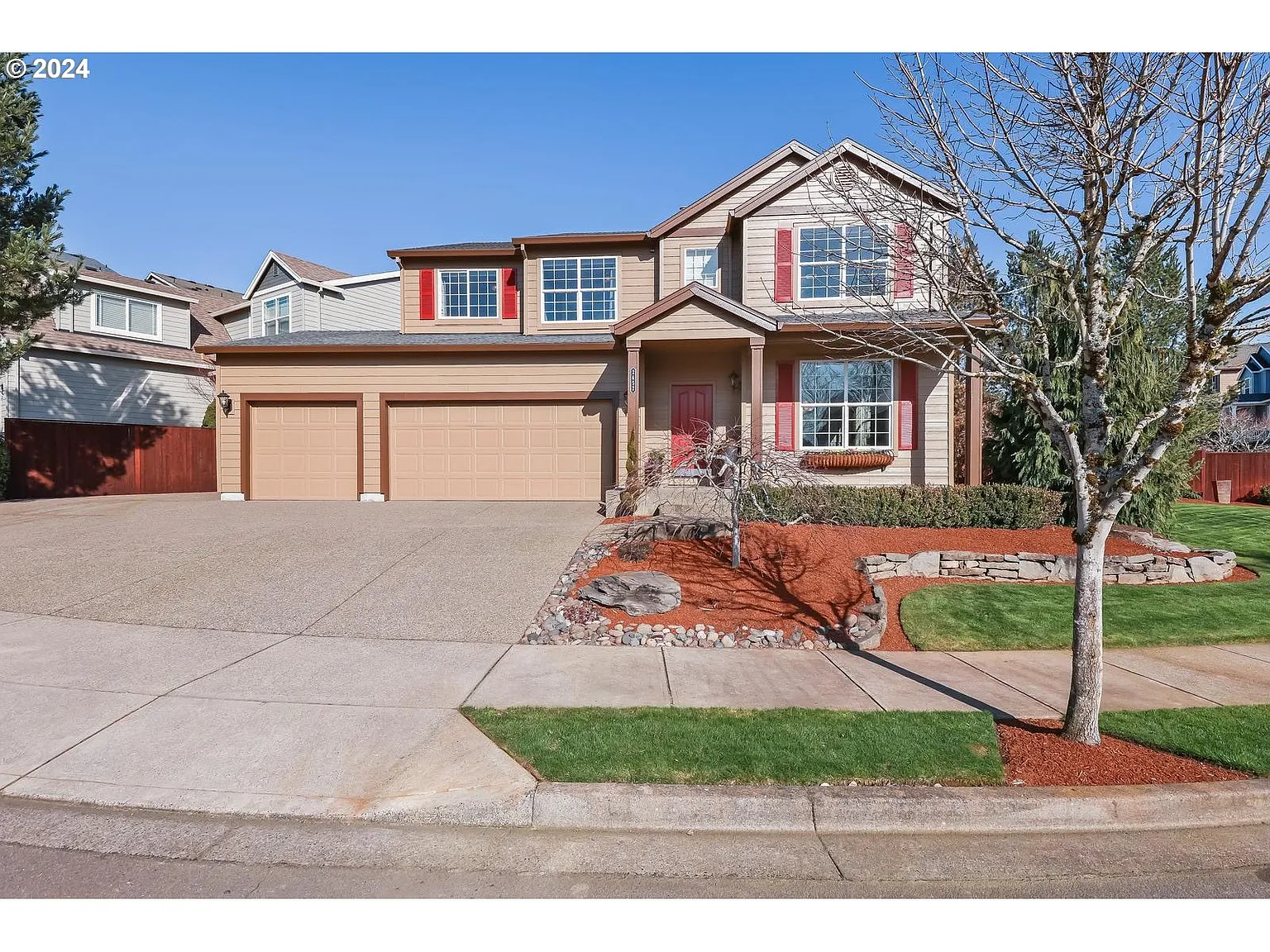 2652 SE Rosefinch Dr photo 1