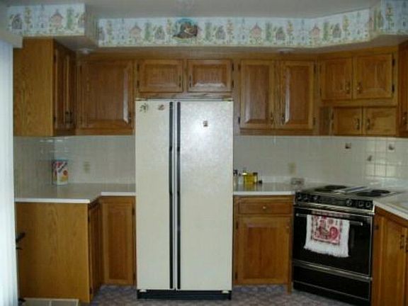 5th image of 1204 Horseshoe Dr