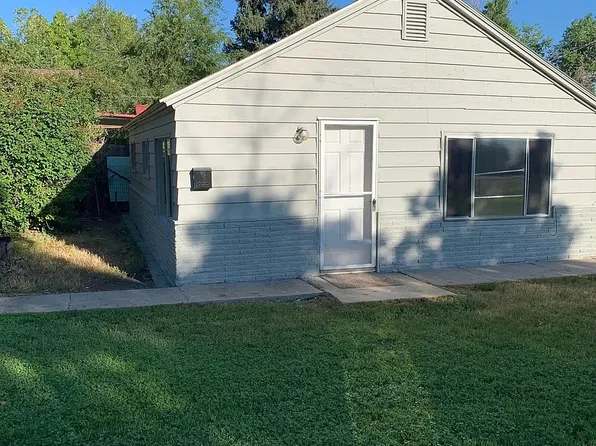824 Cliff St, Lander, WY 82520