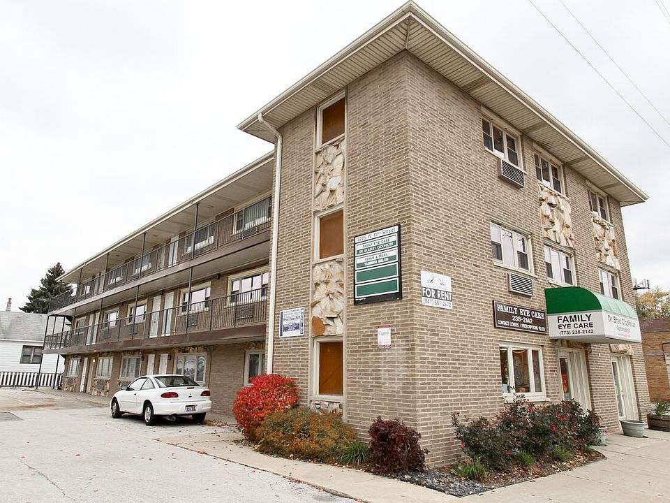 1st image of 3225 W 111th St #3225206
