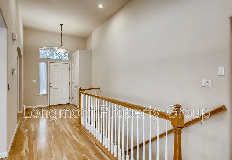 1668 Metropolitan Dr — Photo 4
