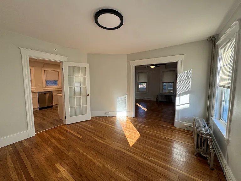 32 Everett St #1 — Photo 8