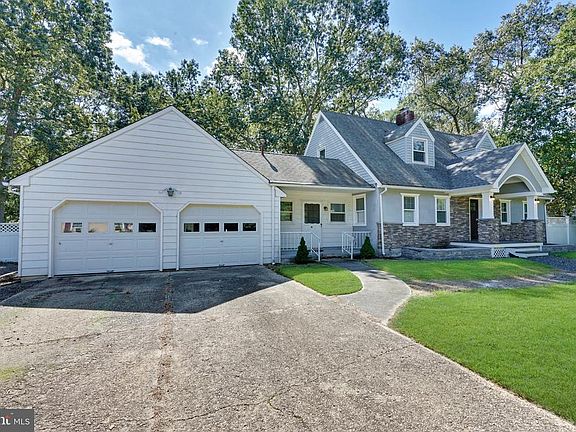 5th image of 209 Bay Way
