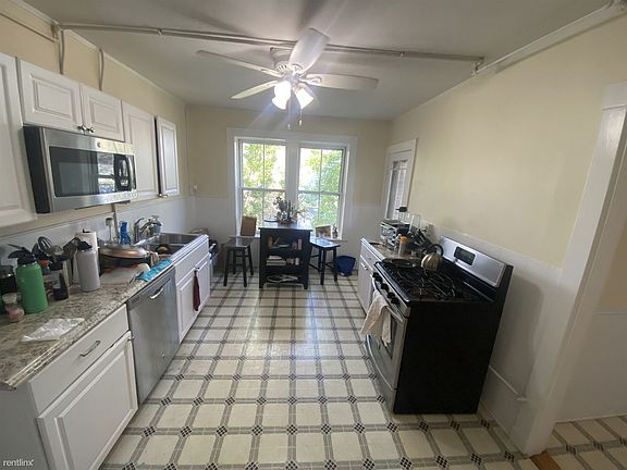 landlord_unit_photo_58136707_3