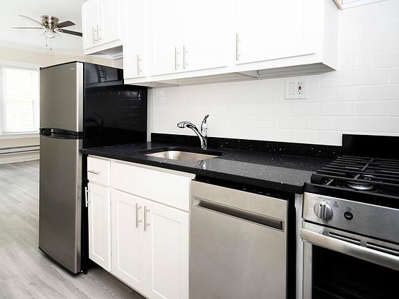5th image of 646 W Roscoe St #646.5-1N