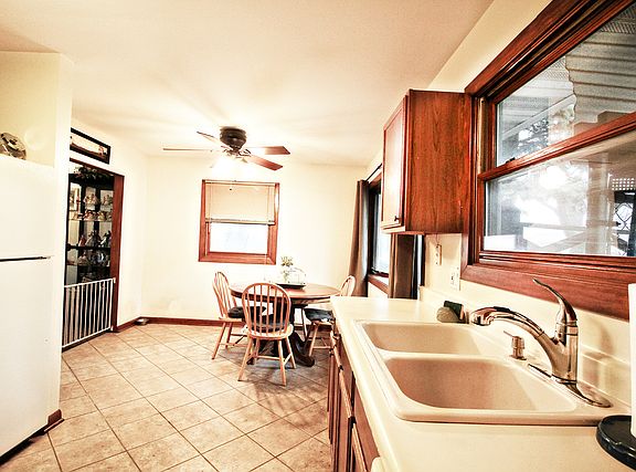 4th image of 18349 W Linda Ln