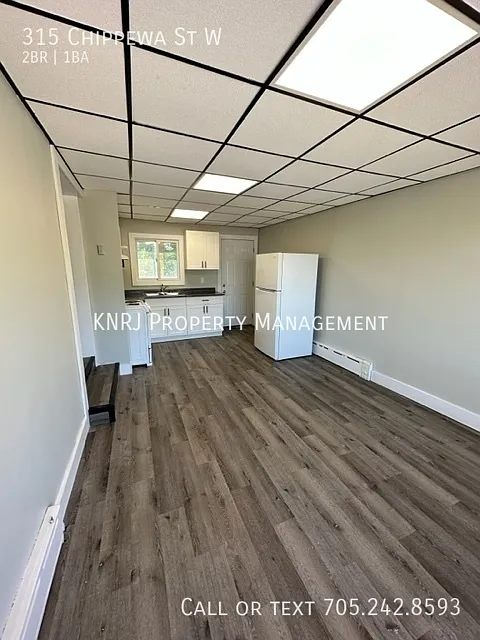 Building Photo - 315 Chippewa St W