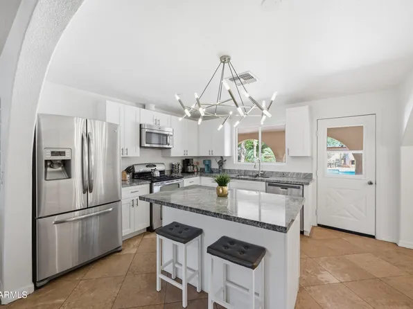 4528 E HOBART Street, Mesa, AZ 85205