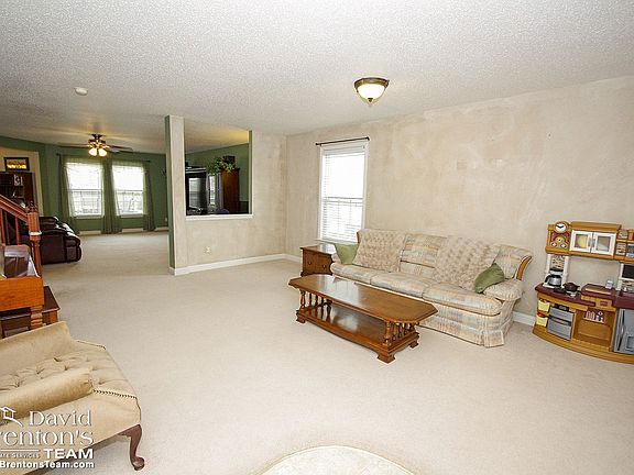 4th image of 5612 Grassy Bank Dr