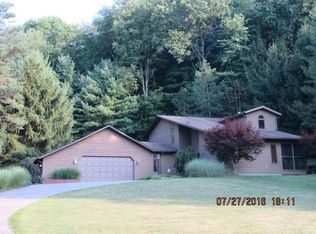 4122 Milner Rd, Newark, OH 43055