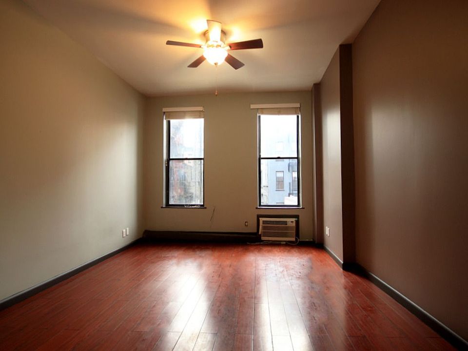 1st image of 25 Clinton St APT 203